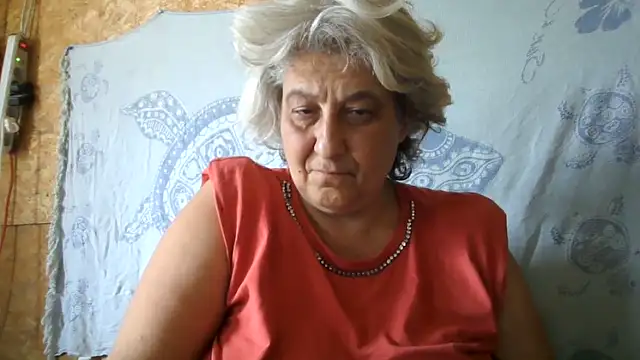 Chat XXX en directo de ExquisiteMature