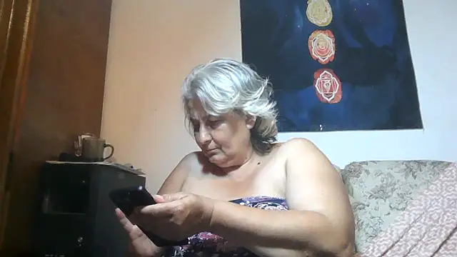 ExquisiteMature's Live XXX Chat