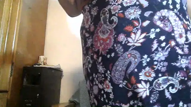 ExquisiteMature's Webcam Show