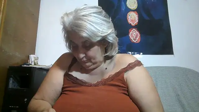 ExquisiteMature's Live XXX Chat
