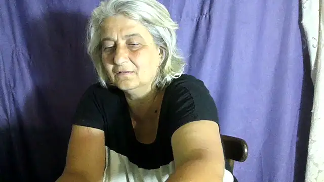 Show de ExquisiteMature na webcam