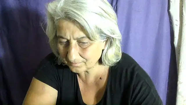 צ'אט XXX בשידור חי של ExquisiteMature