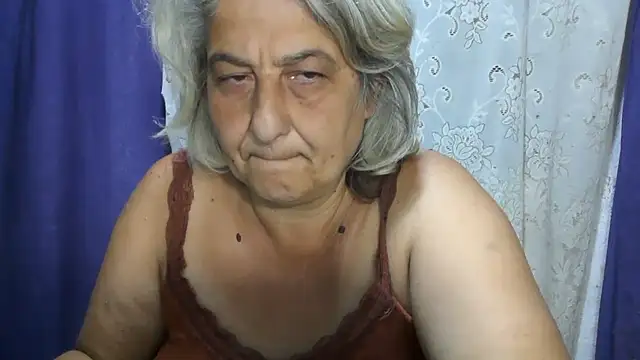 Chat XXX en directo de ExquisiteMature