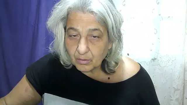 Chat XXX en directo de ExquisiteMature