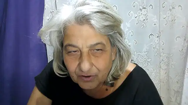 ExquisiteMature's Live XXX Chat