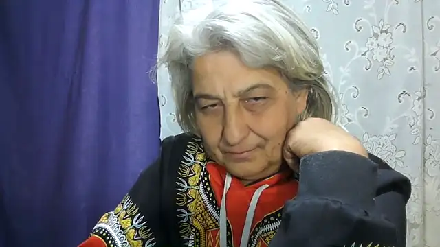 ExquisiteMature's Webcam Show