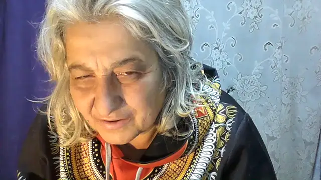 ExquisiteMature's Live XXX Chat