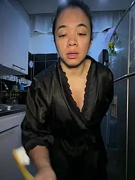 Chat +18 de carolgaita ao vivo