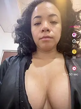 צ'אט XXX בשידור חי של carolgaita