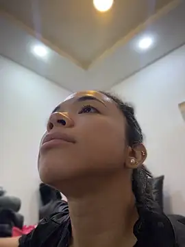 Chat +18 de carolgaita ao vivo