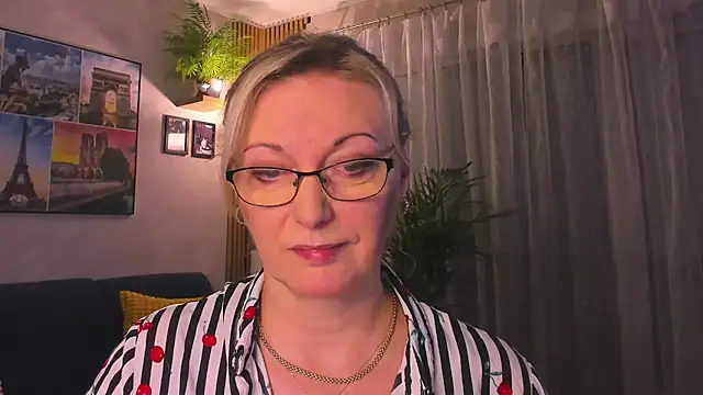 غرفة دردشة vanessa_chat المباشرة