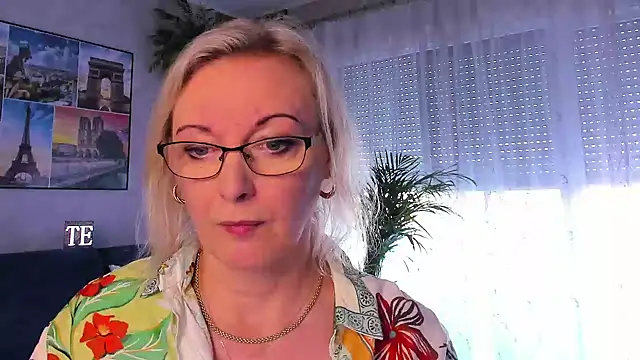 vanessa_chatn Webbikameraesitys