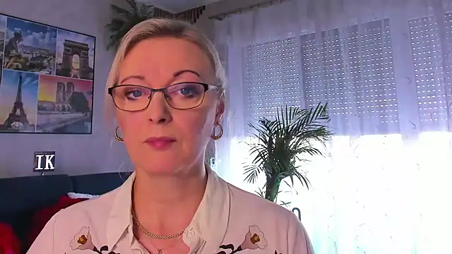 vanessa_chat's Webcam Show