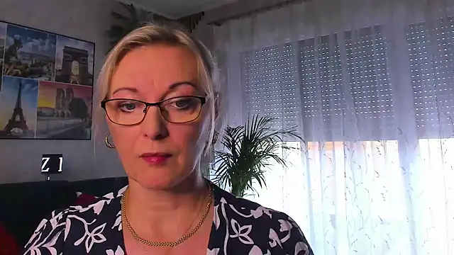 vanessa_chat's Webcam Show
