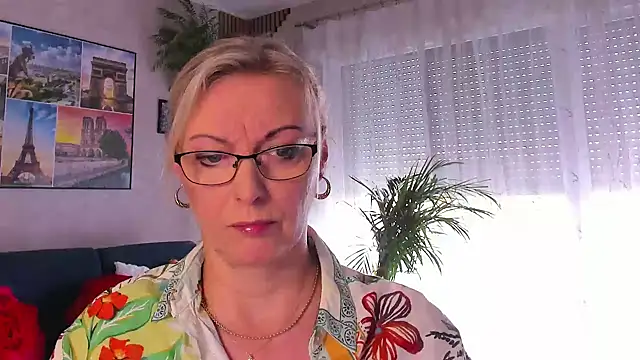 Show de vanessa_chat na webcam