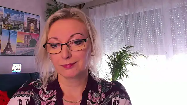 vanessa_chat: διαδικτυακό σόου στην κάμερα