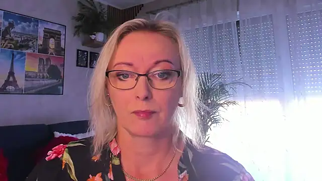 vanessa_chat's Webcam Show