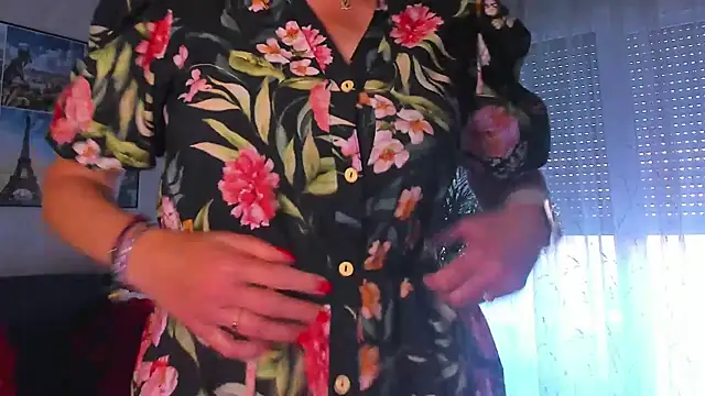 vanessa_chat: διαδικτυακό σόου στην κάμερα