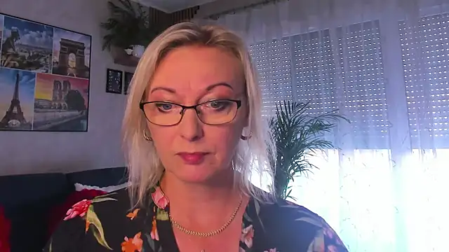 vanessa_chat's Webcam Show
