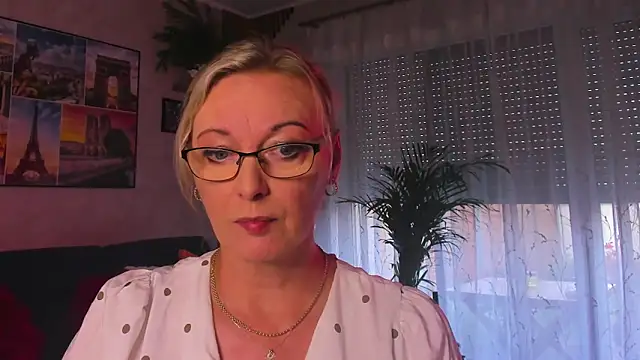 vanessa_chat: вебкам-шоу