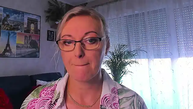 Show de vanessa_chat na webcam