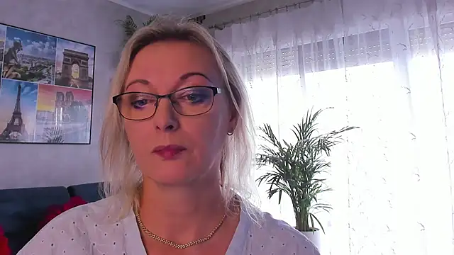 vanessa_chat's Webcam Show