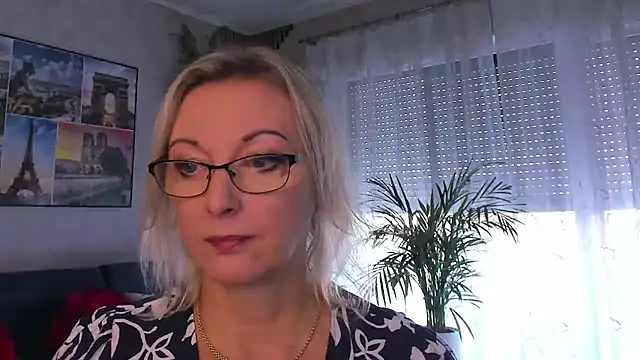 vanessa_chat's Live Chat Room