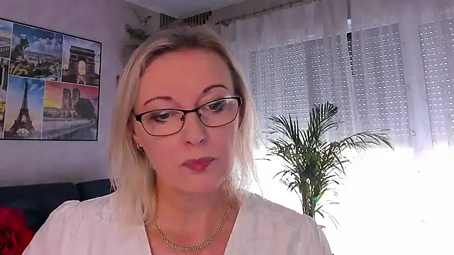 Show modela vanessa_chat na web-kameri