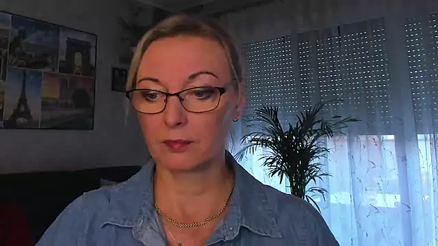 vanessa_chat Pertunjukan Webcam