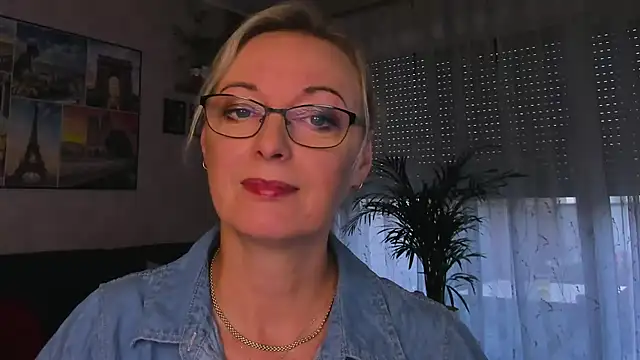 vanessa_chat – webcam-show