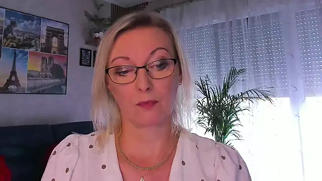 vanessa_chat's Webcam Show