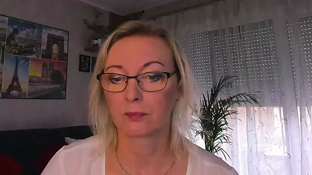 vanessa_chat's Webcam Show
