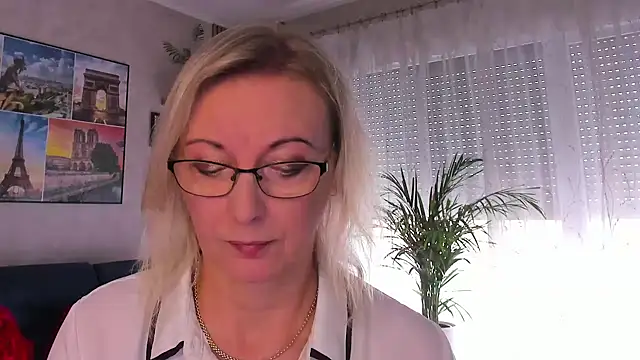 vanessa_chat's Webcam Show