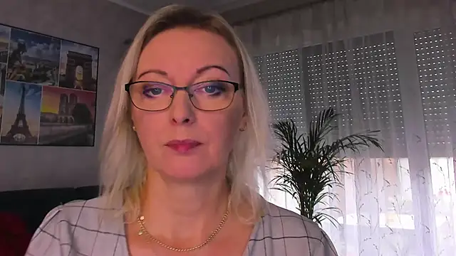 vanessa_chat Adlı Modelin Web Kamerası Şovu