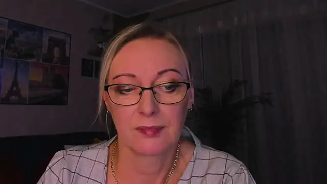 vanessa_chat's Webcam Show