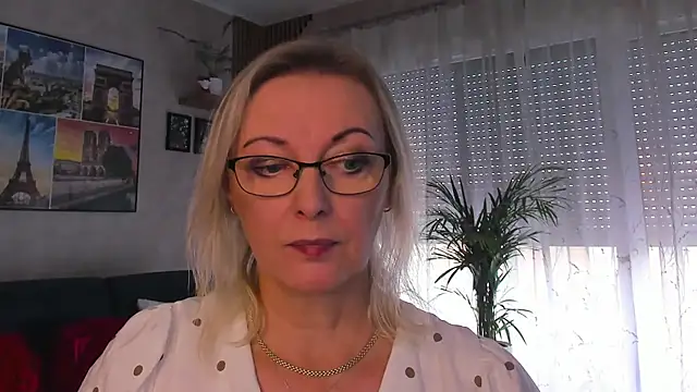 Show modela vanessa_chat na web-kameri
