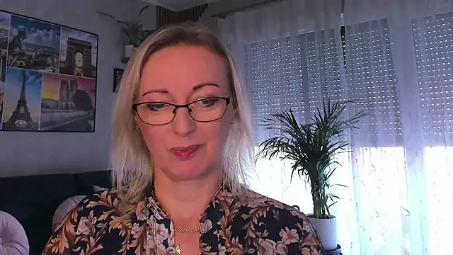 vanessa_chat's Webcam Show