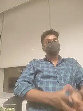 Raj_Delhi_ Show Webcam