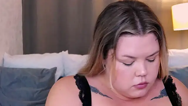 Trixi's Webcam Show