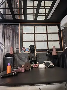 DarkDea Show in webcam