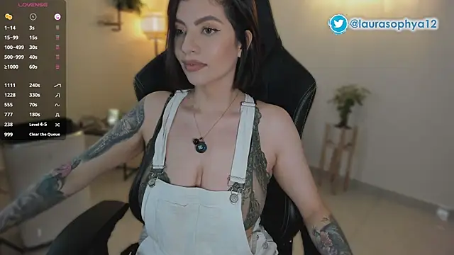 laurasophya's Live XXX Chat