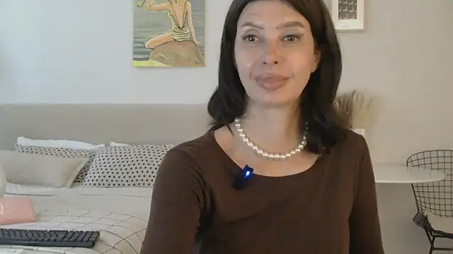 WhiteQueen888's Live XXX Chat