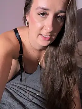 EllaMae's Webcam Show