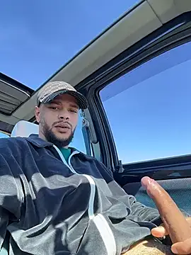 Lionayowe's Webcam Show