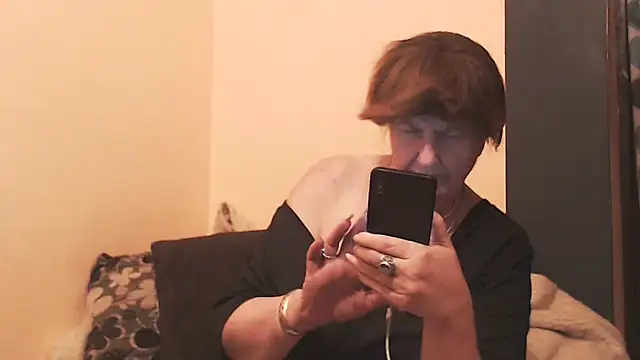 MioritaHard's Live XXX Chat