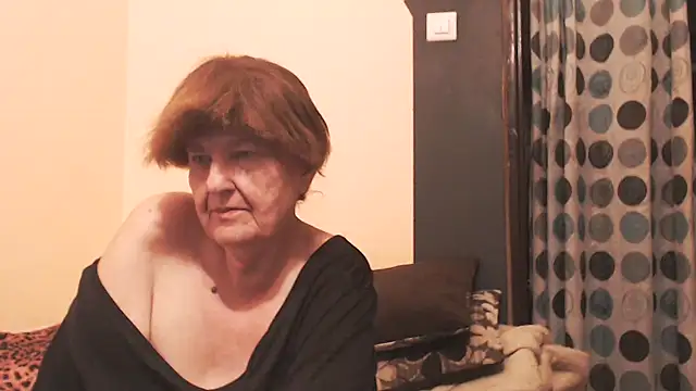 MioritaHard Adlı Modelin Canlı XXX Sohbeti