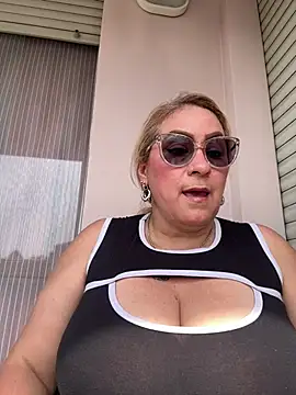 x_elena_x's Webcam Show