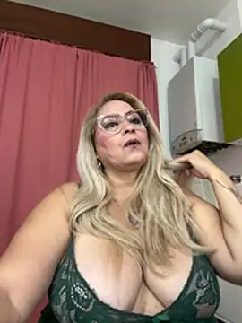 x_elena_x's Live XXX Chat