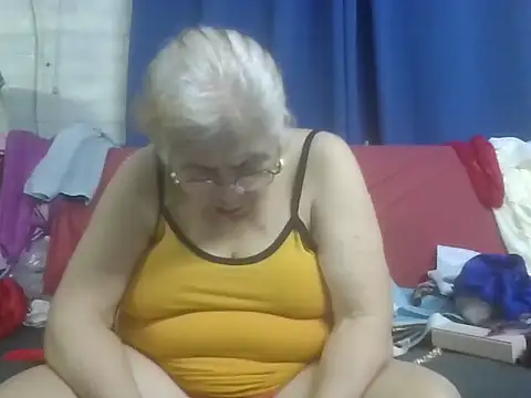 xloverboobsx's Webcam Show