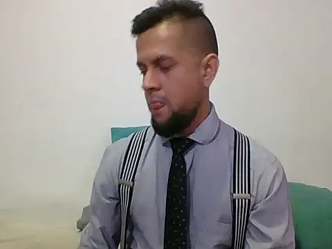TRIISTAN_KING10n Webbikameraesitys